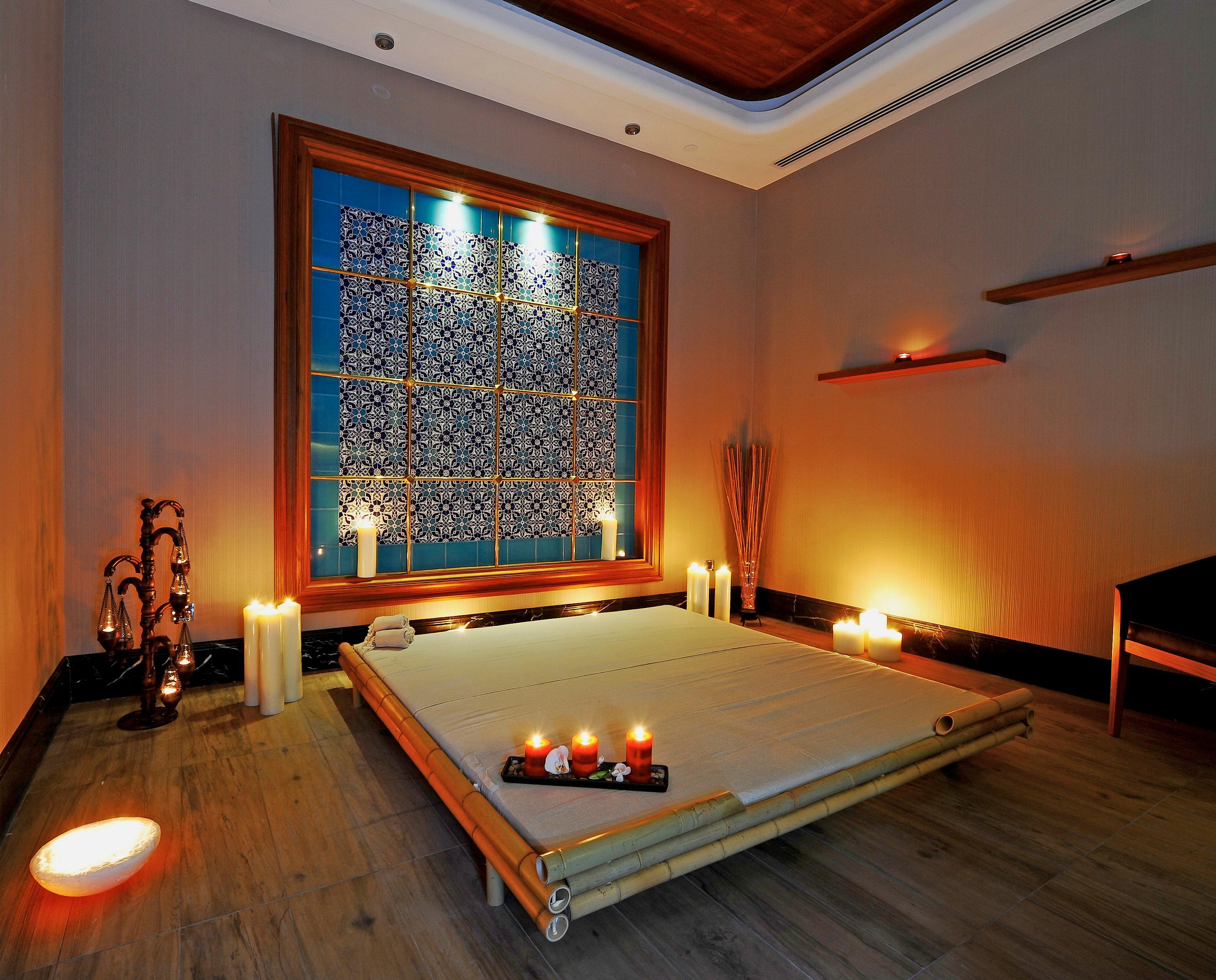 Crowne Plaza Bursa Convention Center & Thermal Spa By Ihg Εξωτερικό φωτογραφία A massage room at a spa
